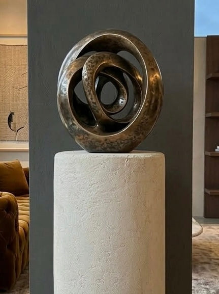 Pedestal The HemPora