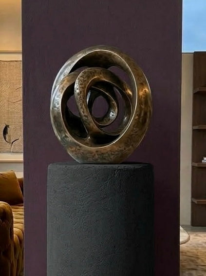 Pedestal The HemPora