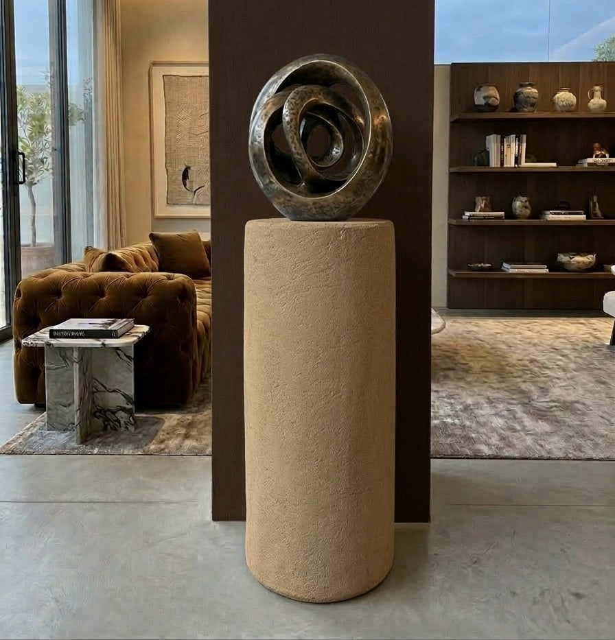 Pedestal The HemPora